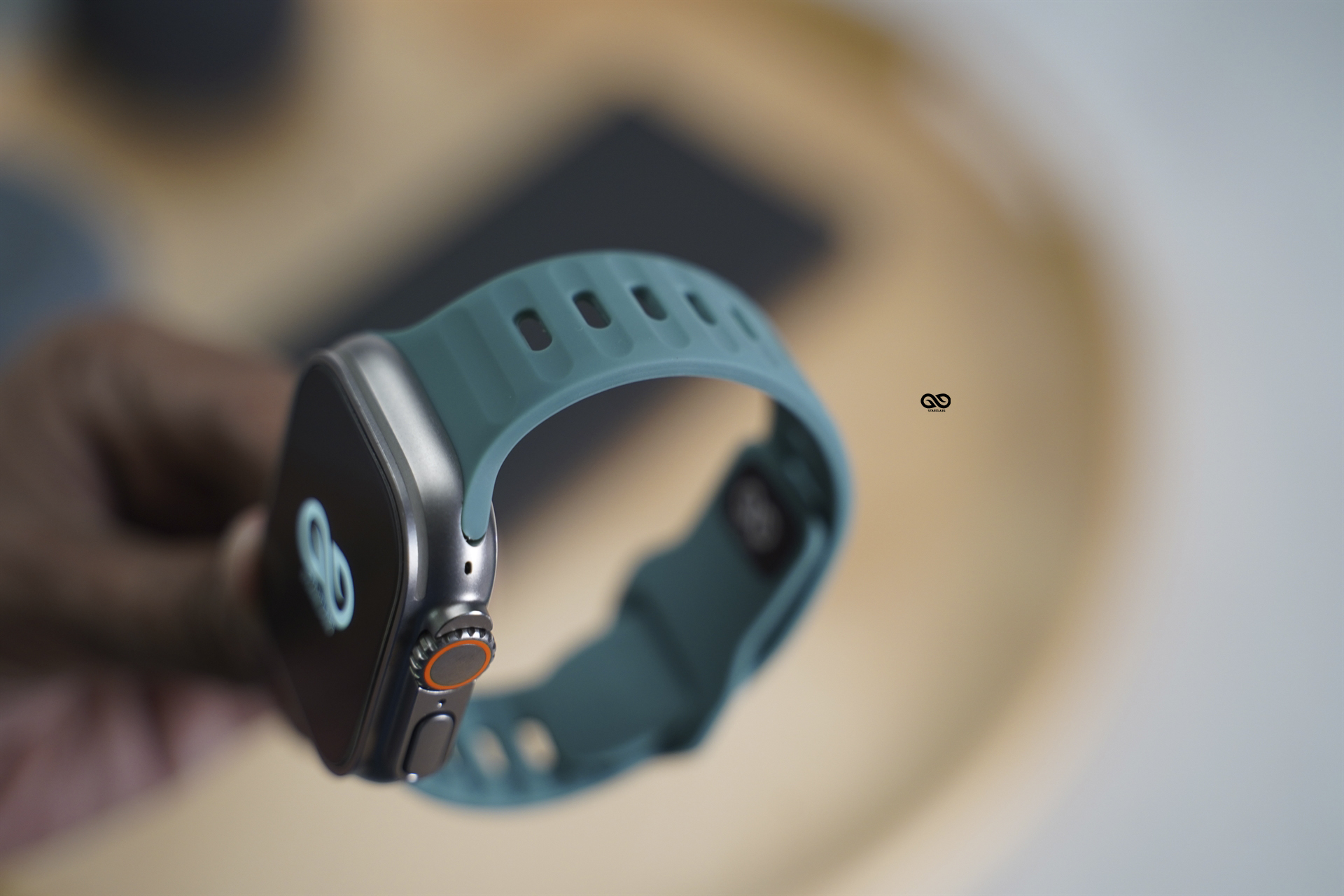 Apple Watch Ultra 2 GPS + Cellular 49mm Titanium Case with Blue/Black –  Maple